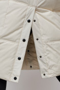 Купить Пальто утепленное молодежное зимнее женское светло-бежевого цвета 52392SB, фото 12