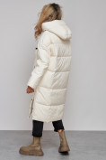 Купить Пальто утепленное молодежное зимнее женское светло-бежевого цвета 52392SB, фото 21