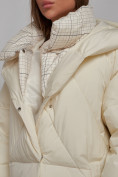 Купить Пальто утепленное молодежное зимнее женское светло-бежевого цвета 52393SB, фото 14
