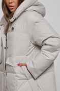 Купить Пальто утепленное молодежное зимнее женское светло-серого цвета 52396SS, фото 10
