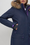 Купить Парка женская с капюшоном и мехом зимняя темно-синего цвета 551961TS, фото 10