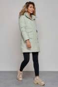 Купить Зимняя женская куртка молодежная с капюшоном светло-зеленого цвета 586832ZS, фото 2