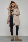 Купить Зимняя женская куртка молодежная с капюшоном коричневого цвета 589006K, фото 20