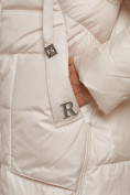 Купить Пальто утепленное молодежное зимнее женское светло-бежевого цвета 589098SB, фото 13
