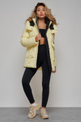 Купить Зимняя женская куртка модная с капюшоном желтого цвета 589827J, фото 17