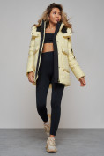 Купить Зимняя женская куртка модная с капюшоном желтого цвета 589827J, фото 18