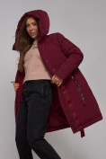 Купить Пальто утепленное молодежное зимнее женское бордового цвета 59018Bo, фото 18