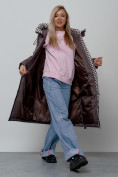 Купить Пальто утепленное молодежное зимнее женское темно-коричневого цвета 59120TK, фото 14
