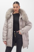 Купить Куртка зимняя женская с мехом и капюшоном тренд светло-коричневого цвета 7608SK, фото 20