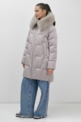 Купить Пальто зимнее утепленное с мехом и капюшоном тренд светло-коричневого цвета 7630SK, фото 7
