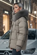 Купить Куртка зимняя женская с мехом и капюшоном тренд коричневого цвета 7658K, фото 4