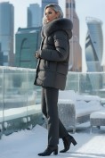 Купить Куртка зимняя женская с мехом и капюшоном тренд темно-серого цвета 7658TC, фото 2