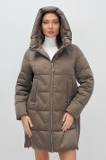Купить Куртка зимняя женская классическая с капюшоном коричневого цвета 7671K, фото 9