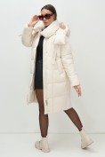 Купить Пальто зимнее утепленное с капюшоном женское бежевого цвета 7700B, фото 23