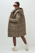 Купить Пальто зимнее утепленное с капюшоном женское коричневого цвета 7700K, фото 17