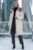 Купить Пальто зимнее утепленное с капюшоном женское бежевого цвета 7709B, фото 3
