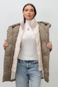 Купить Куртка двубортная женская зимняя с капюшоном коричневого цвета 7736K, фото 19
