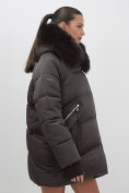 Купить Куртка зимняя женская с мехом и капюшоном тренд темно-коричневого цвета 7737TK, фото 14