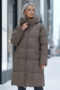 Купить Пальто зимнее утепленное с капюшоном женское светло-коричневого цвета 7741SK