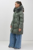 Купить Пальто зимнее утепленное с мехом и капюшоном тренд цвета хаки 7745Kh, фото 17