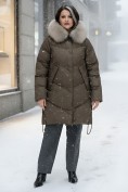 Купить Пальто зимнее утепленное с мехом и капюшоном тренд темно-коричневого цвета 7745TK, фото 5