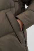 Купить Пальто зимнее утепленное с мехом и капюшоном тренд темно-коричневого цвета 7745TK, фото 12