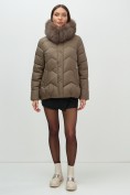 Купить Куртка зимняя женская с мехом и капюшоном тренд коричневого цвета 7759K, фото 10