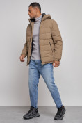 Купить Куртка спортивная мужская зимняя с капюшоном коричневого цвета 8357K, фото 2