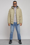 Купить Куртка спортивная мужская зимняя с капюшоном светло-зеленого цвета 8357ZS