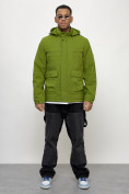 Купить Куртка спортивная мужская весенняя с капюшоном зеленого цвета 88028Z