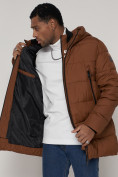 Купить Спортивная молодежная куртка удлиненная мужская коричневого цвета 93686K, фото 16