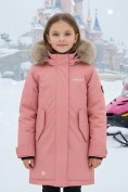 Купить Куртка парка зимняя подростковая для девочки с капюшоном и мехом розового цвета 9446R