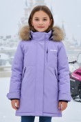 Купить Парка зимняя подростковая для девочки с капюшоном и мехом фиолетового цвета 9532F