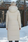 Купить Пальто утепленное стеганное зимнее с капюшоном женское бежевого цвета 9601B, фото 4