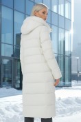 Купить Пальто утепленное стеганное зимнее с капюшоном женское бежевого цвета 9610B, фото 3