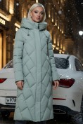 Купить Пальто утепленное стеганное зимнее с капюшоном женское зеленого цвета 9612Z