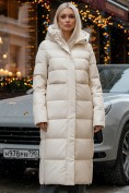 Купить Пальто утепленное стеганное зимнее с капюшоном женское бежевого цвета 9620B, фото 2