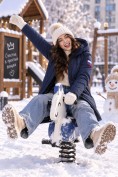 Купить Женская зимняя парка с графеновой подкладкой темно-синего цвета 9658TS