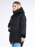 Купить Куртка зимняя женская молодежная с помпонами черного цвета 1943_01Ch, фото 5
