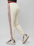 Купить Джоггеры спортивные трикотажные женские бежевого цвета 311B, фото 10